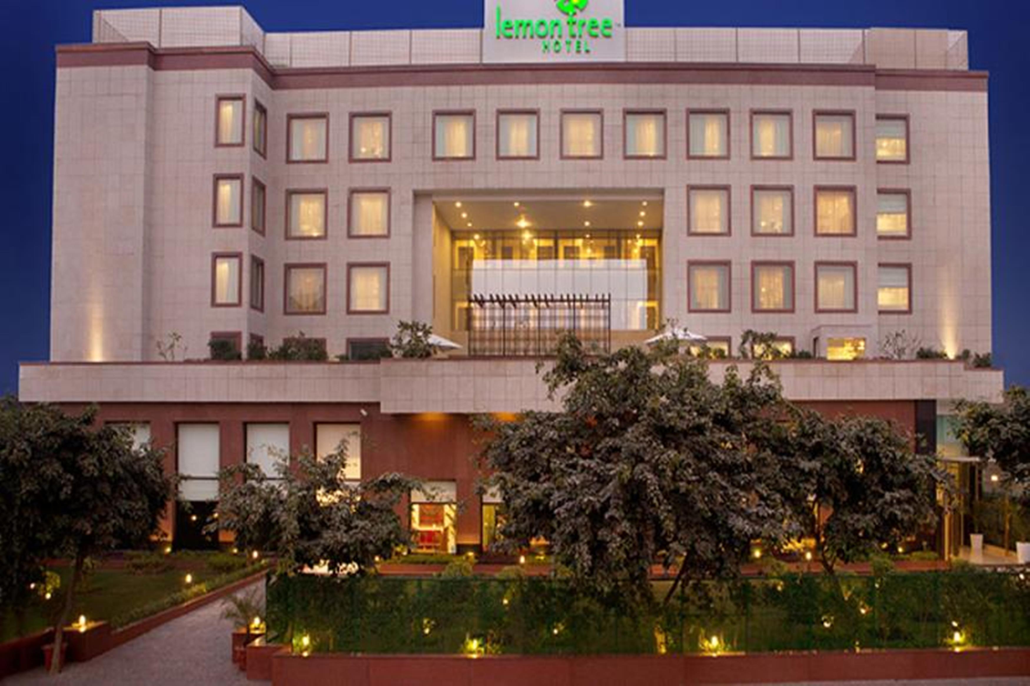 Lemon Tree Premier, Delhi Airport Hotel New Delhi Buitenkant foto The Leela Palace, New Delhi