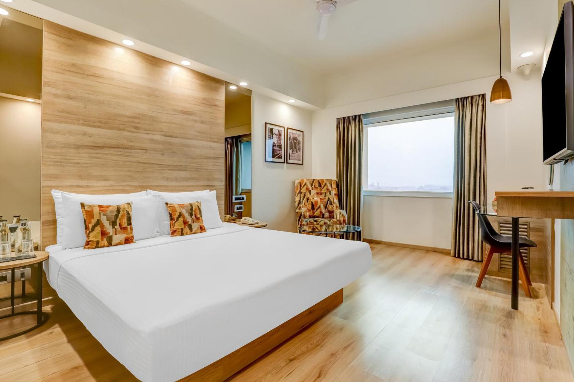 Lemon Tree Premier, Delhi Airport Hotel New Delhi Buitenkant foto A room at the hotel