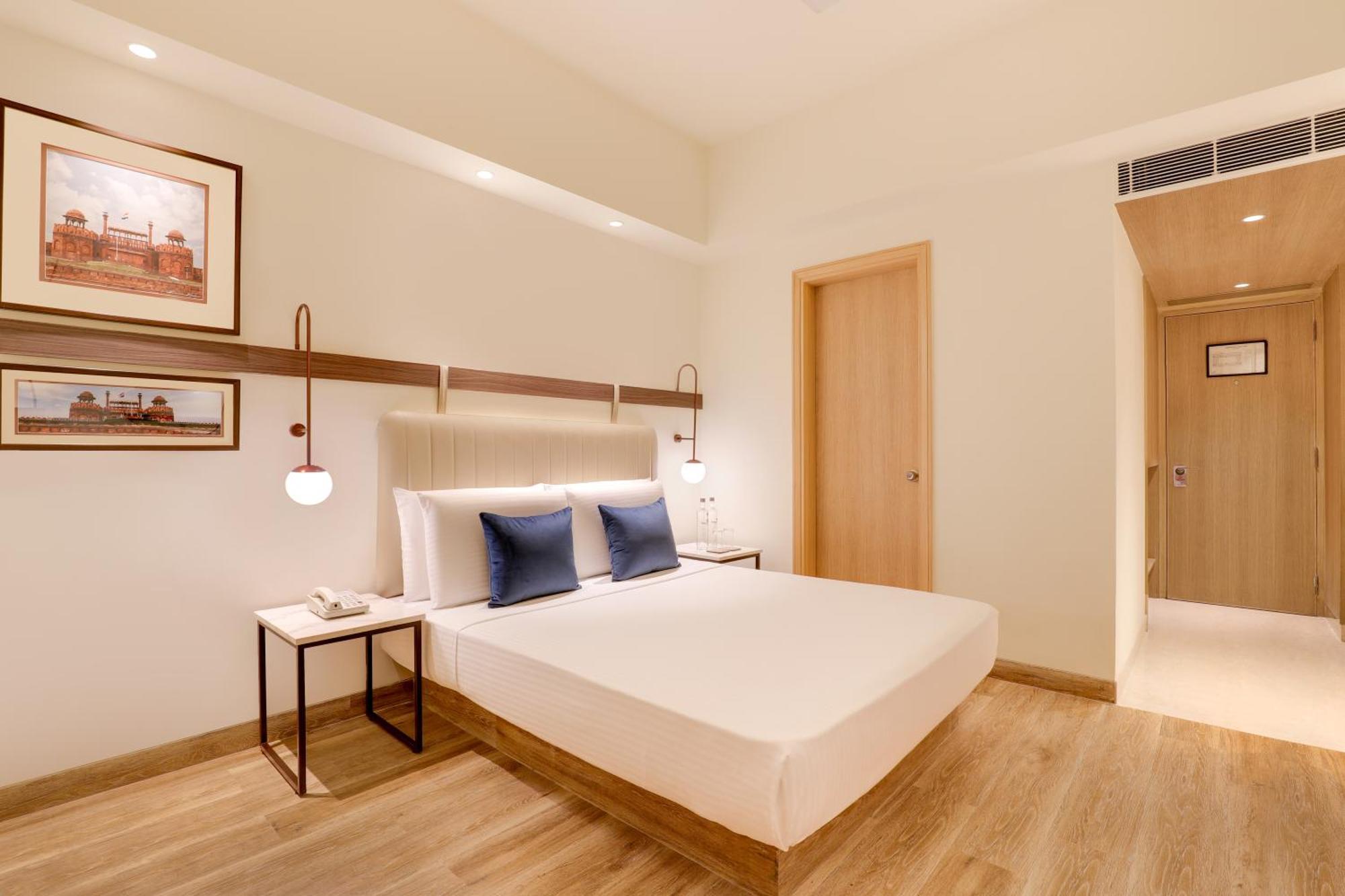 Lemon Tree Premier, Delhi Airport Hotel New Delhi Buitenkant foto A room at the hotel